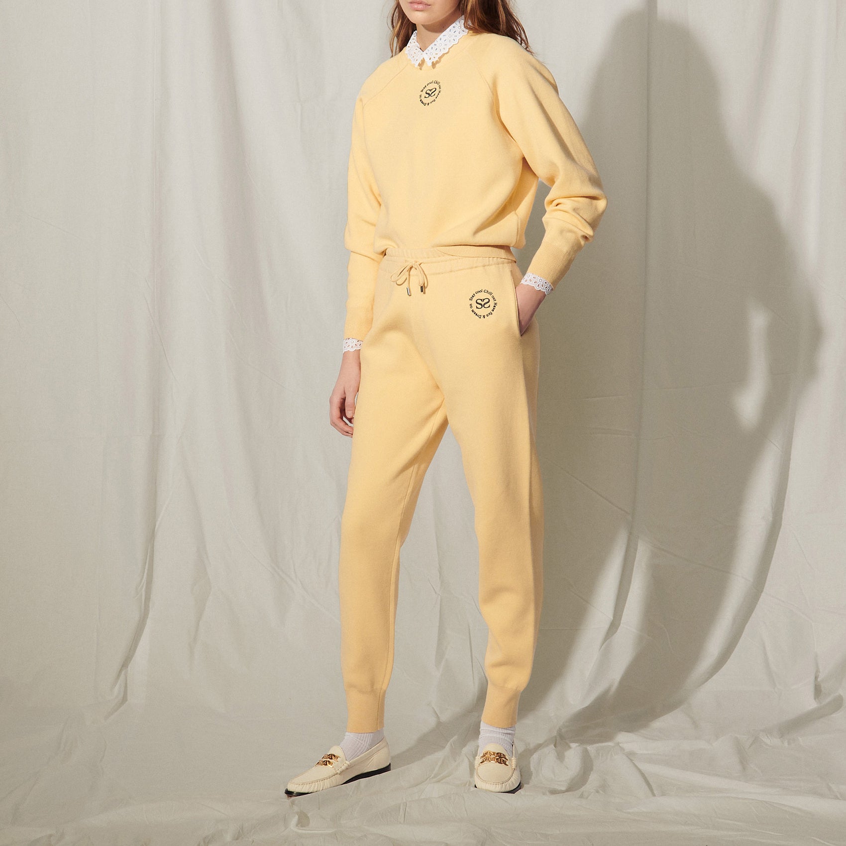 Jogging en Maille avec broderie Sandro seconde main