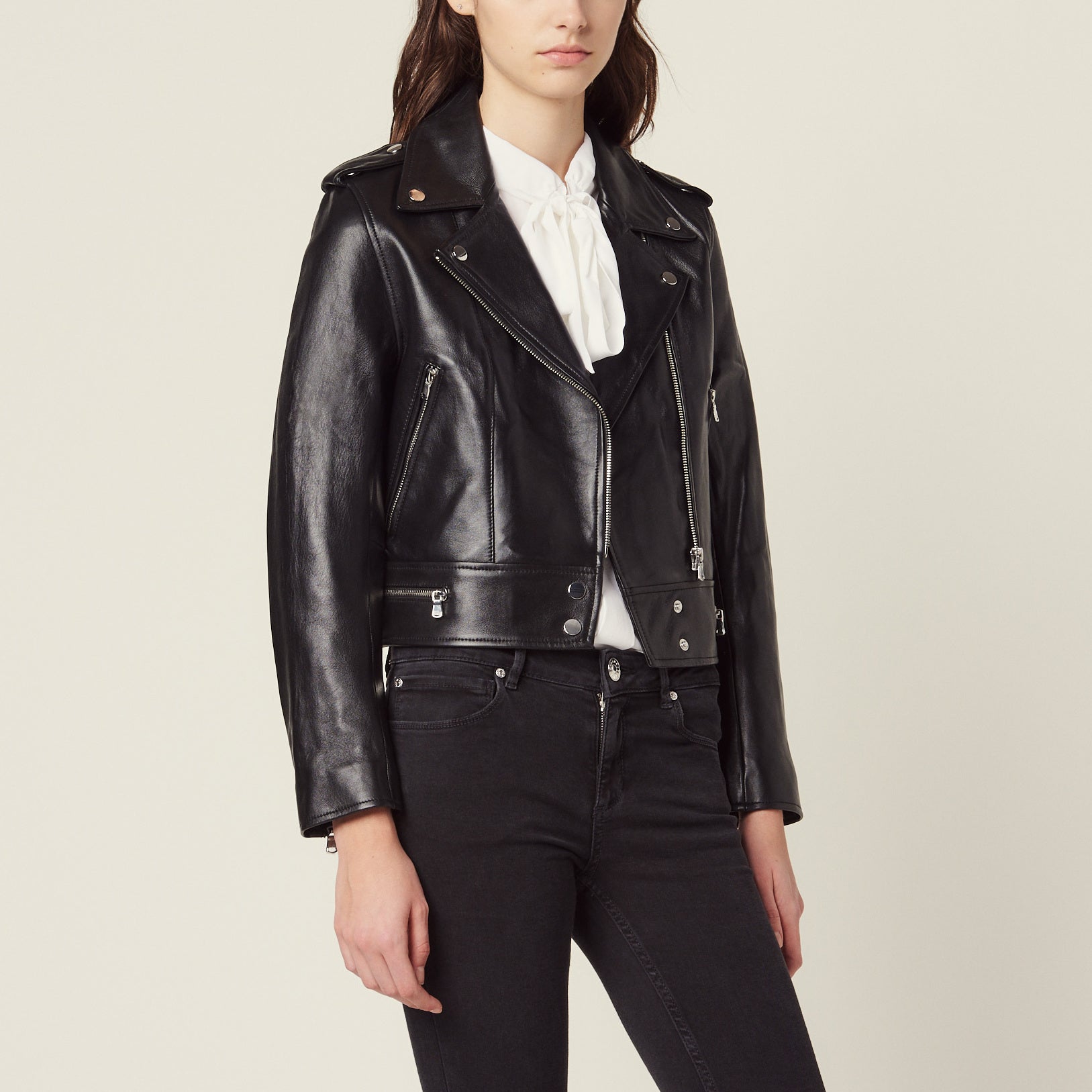 Blouson court en cuir de mouton Sandro seconde main