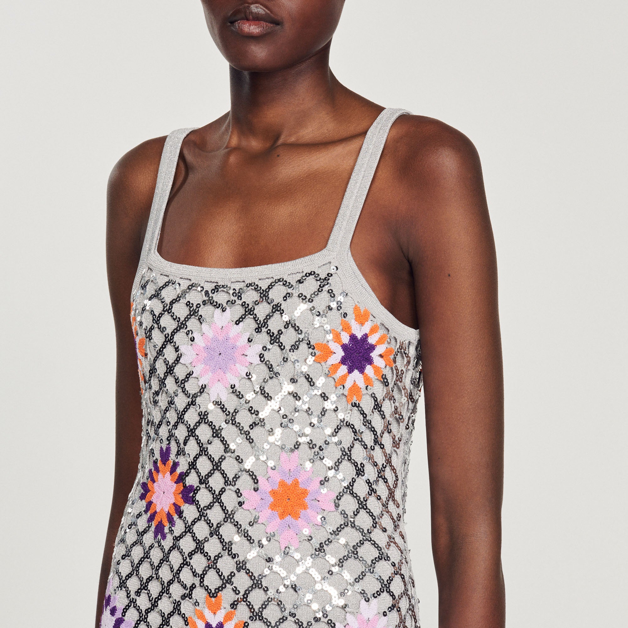 Robe courte crochet et sequins Sandro seconde main