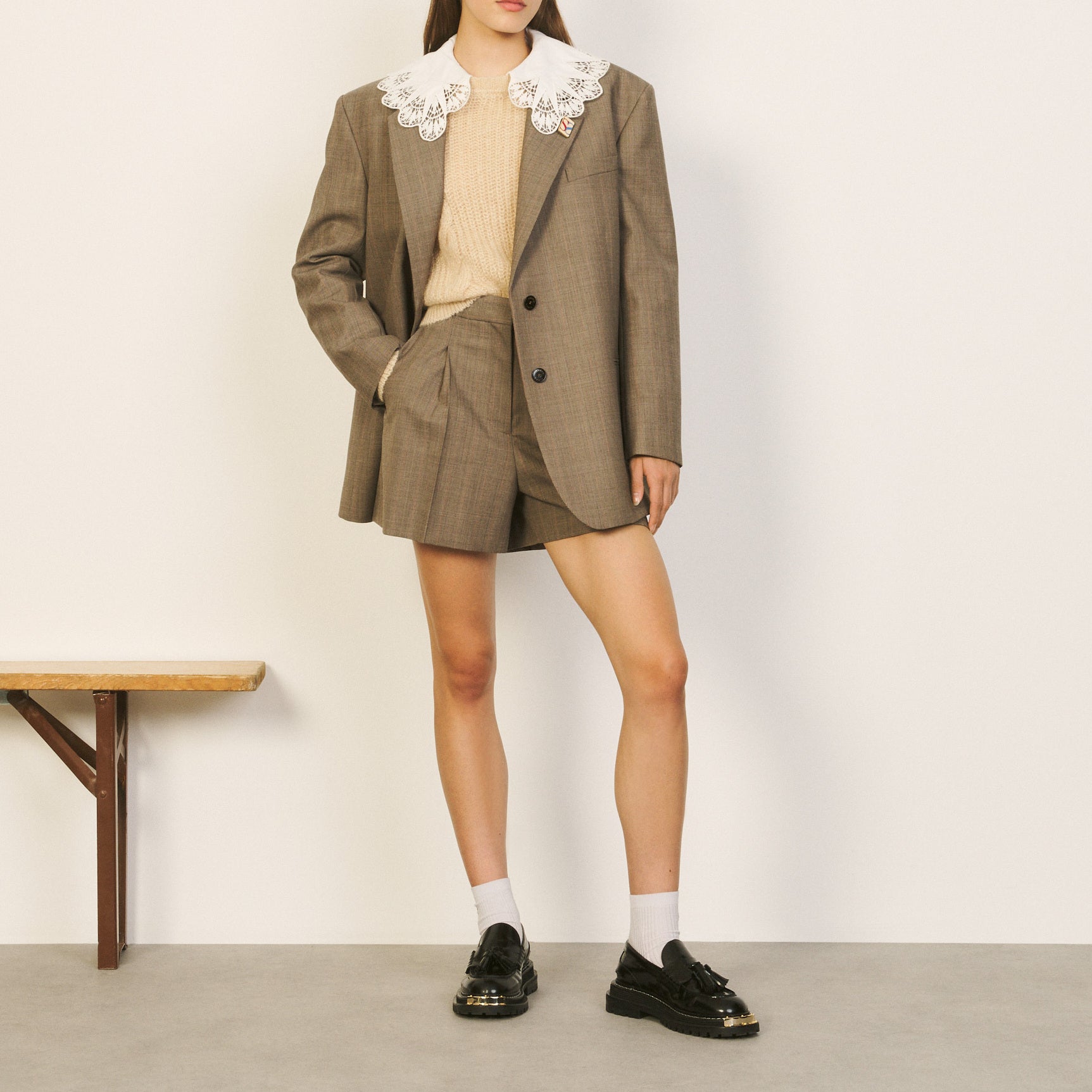 Pull court à grand col brodé Sandro seconde main