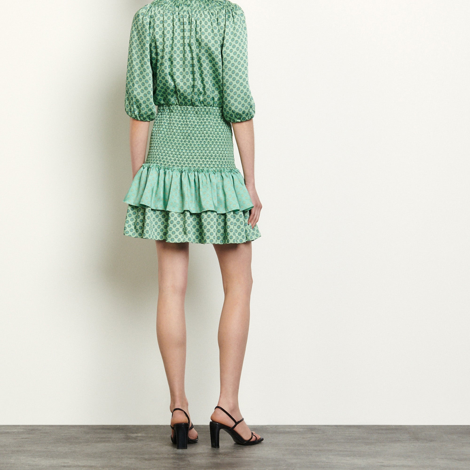 Robe courte en mix d'imprimés smockés Sandro seconde main