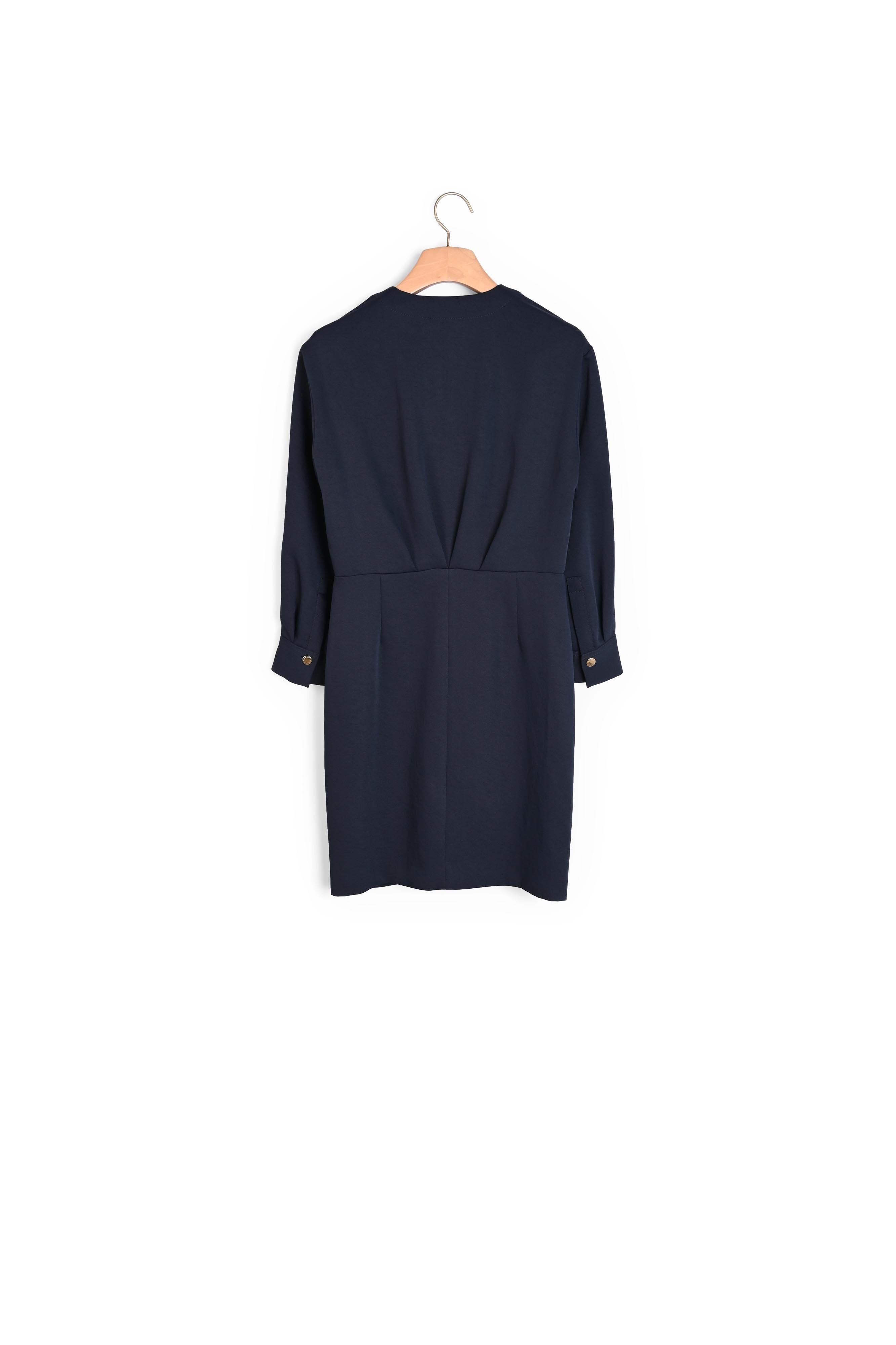 Robe courte ornée de pressions dorées Sandro seconde main