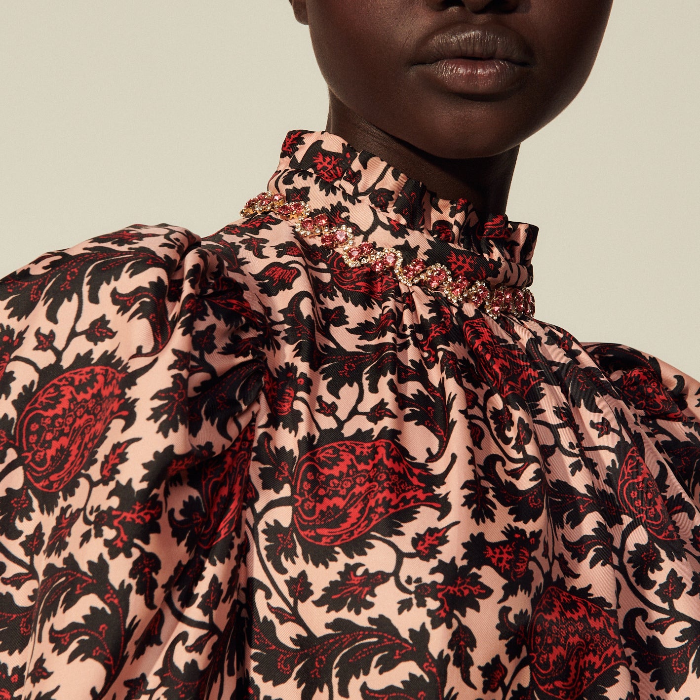 Robe courte imprimée en soie mélangée Sandro seconde main