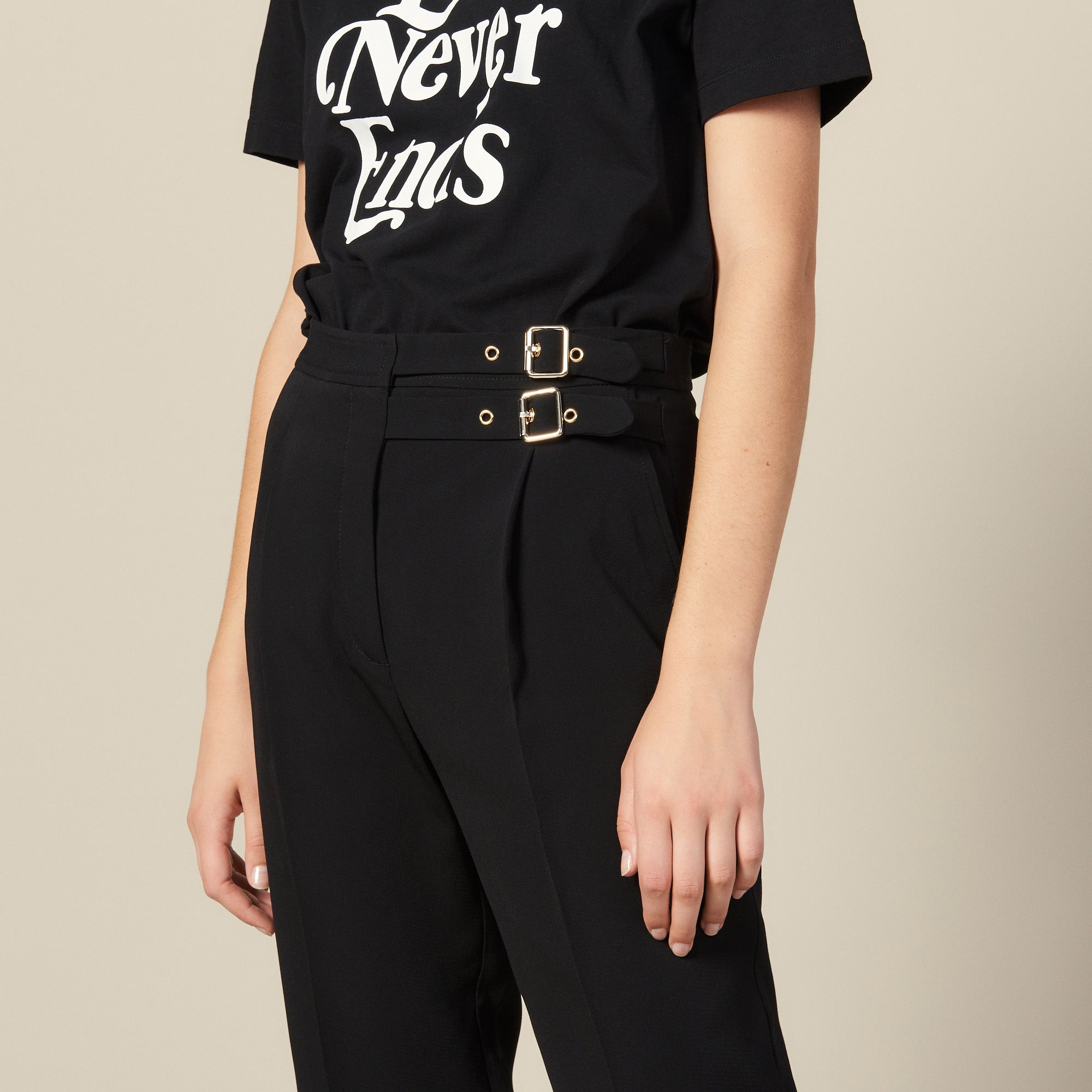 Pantalon taille haute ornée de boucles Sandro seconde main