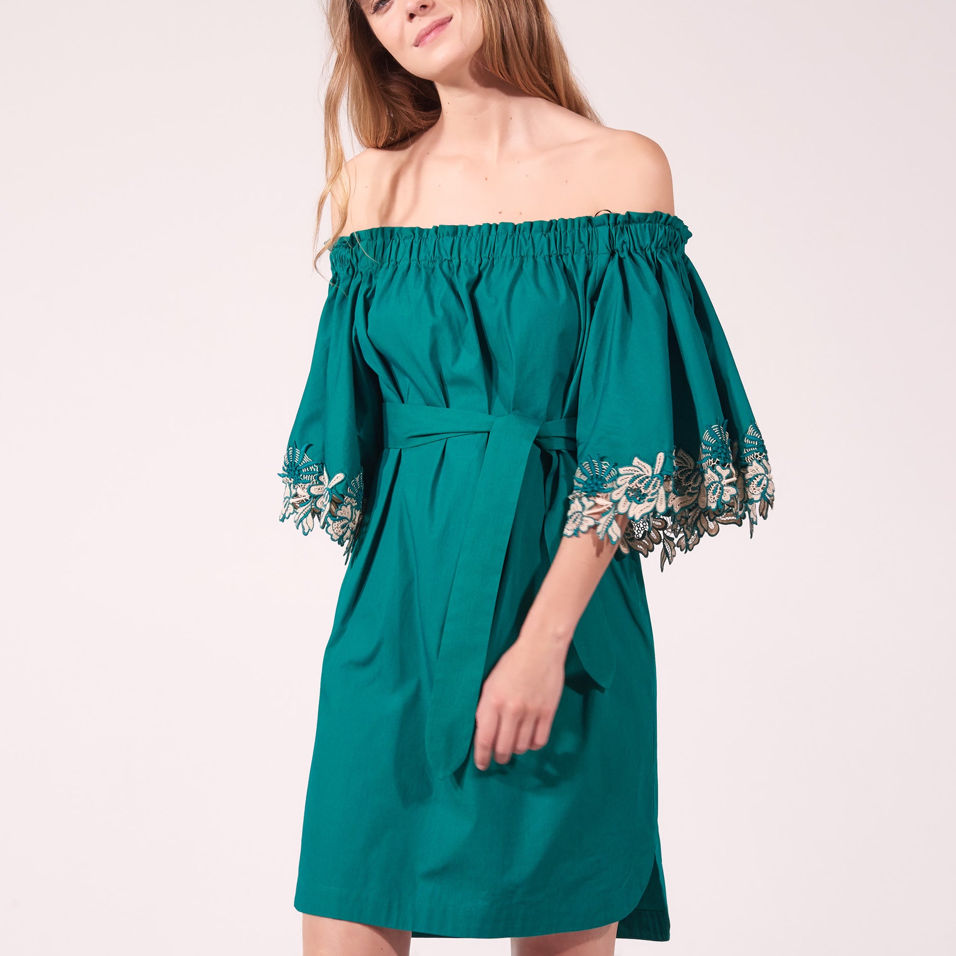 Robe en coton bustier et manches brodées Sandro seconde main