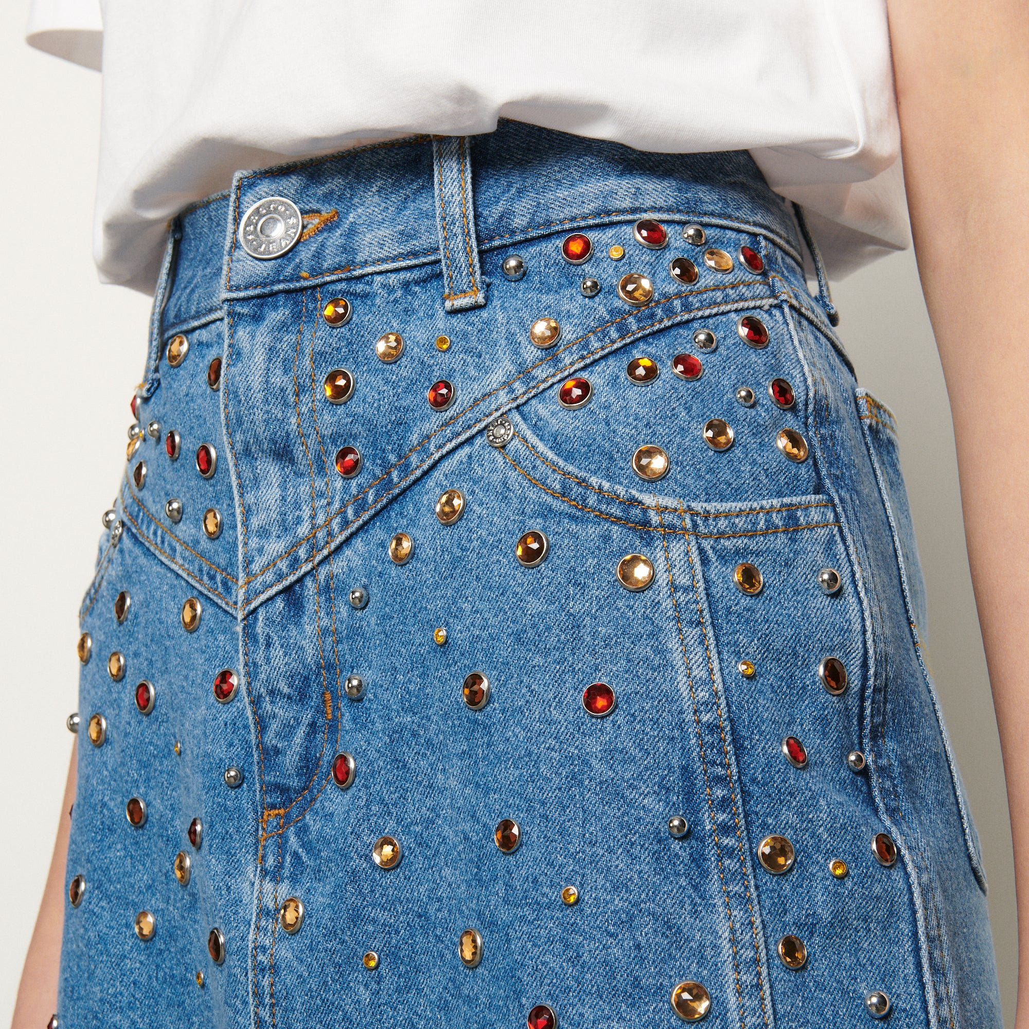 Jupe en Jean ornée de strass Sandro seconde main