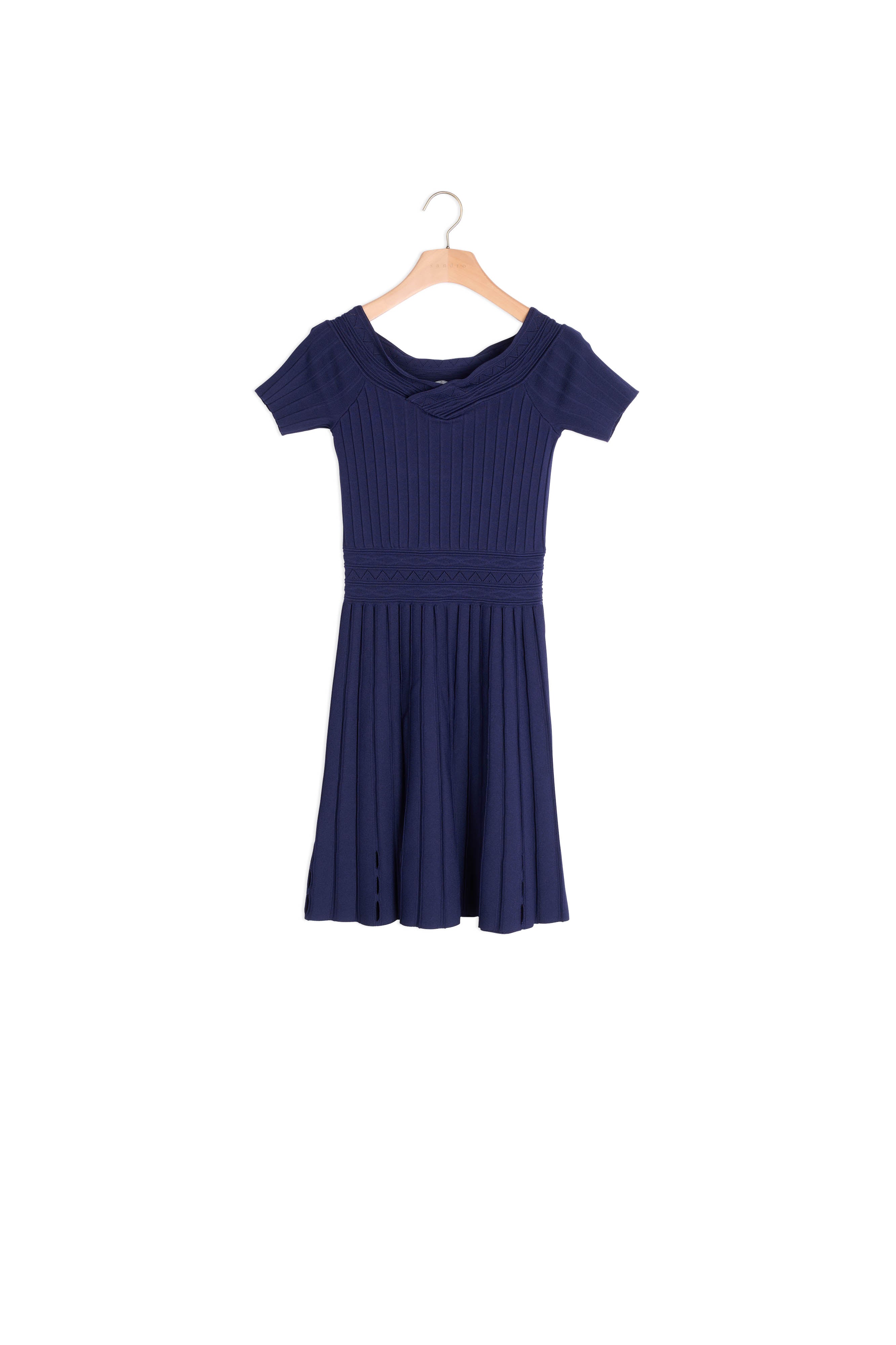 Robe en maille avec jeux de coutures Sandro seconde main