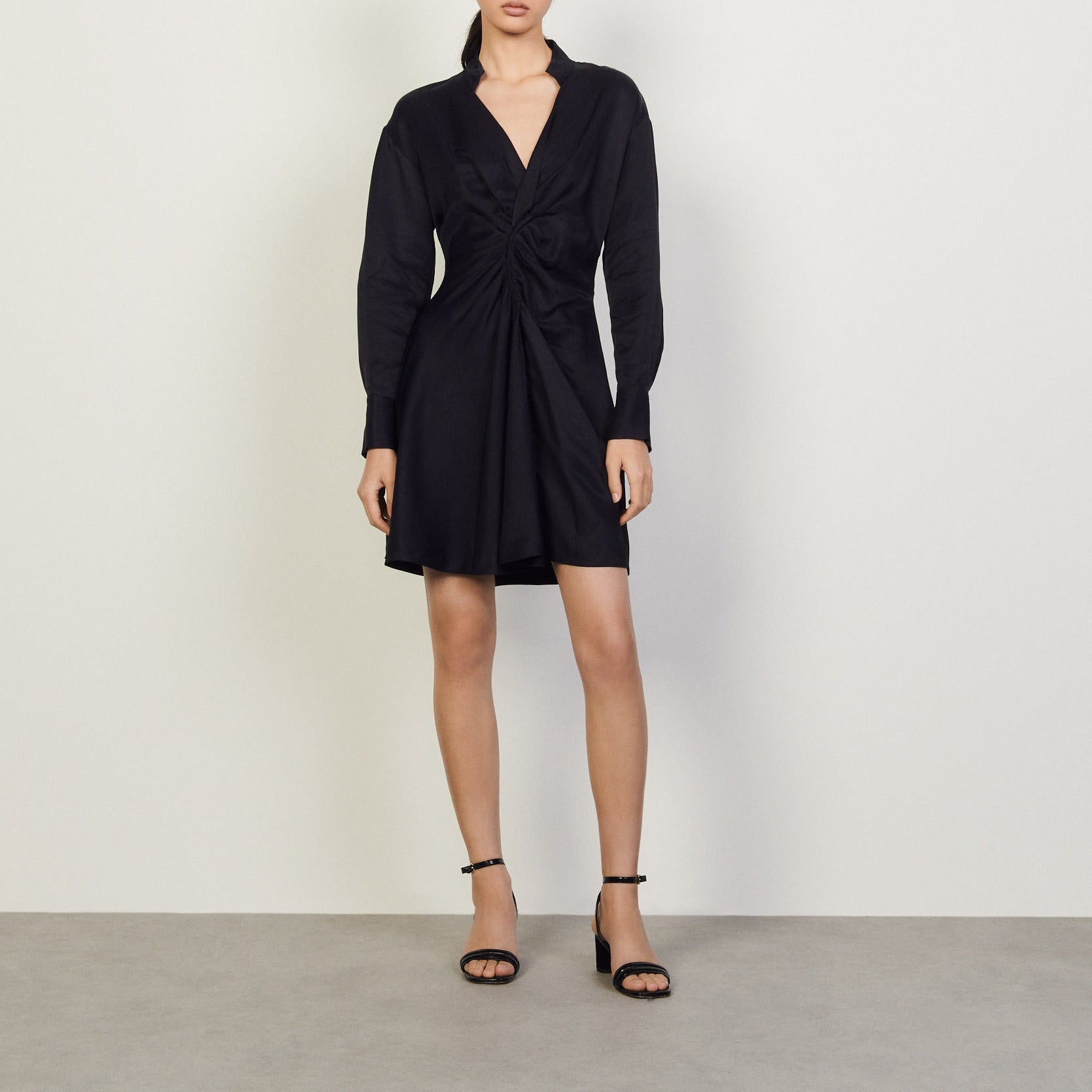 Robe courte à manches longues Sandro seconde main