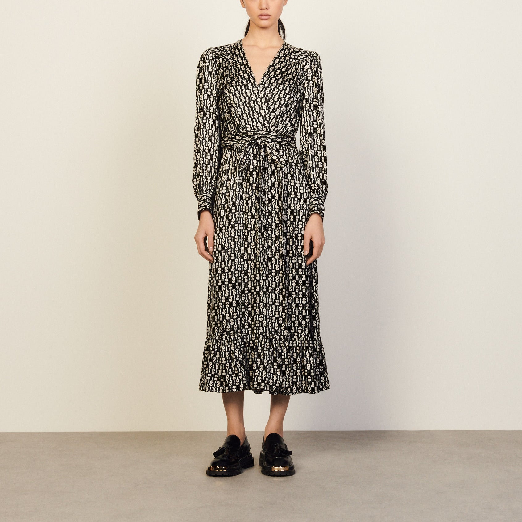 Robe Noir / Blanc Sandro seconde main