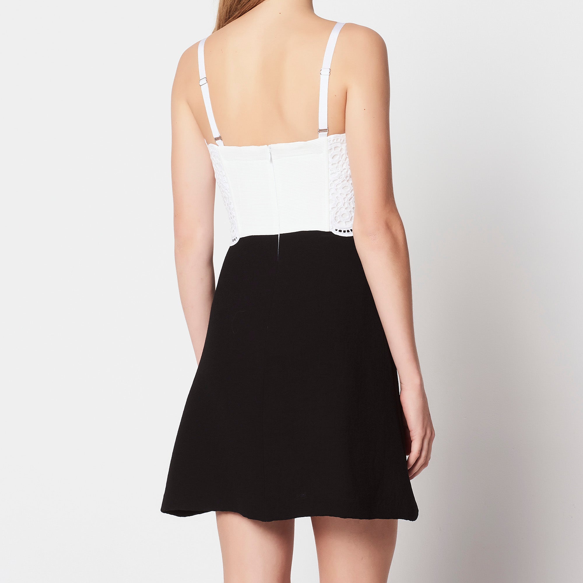 Robe bicolore à fines bretelles Sandro seconde main