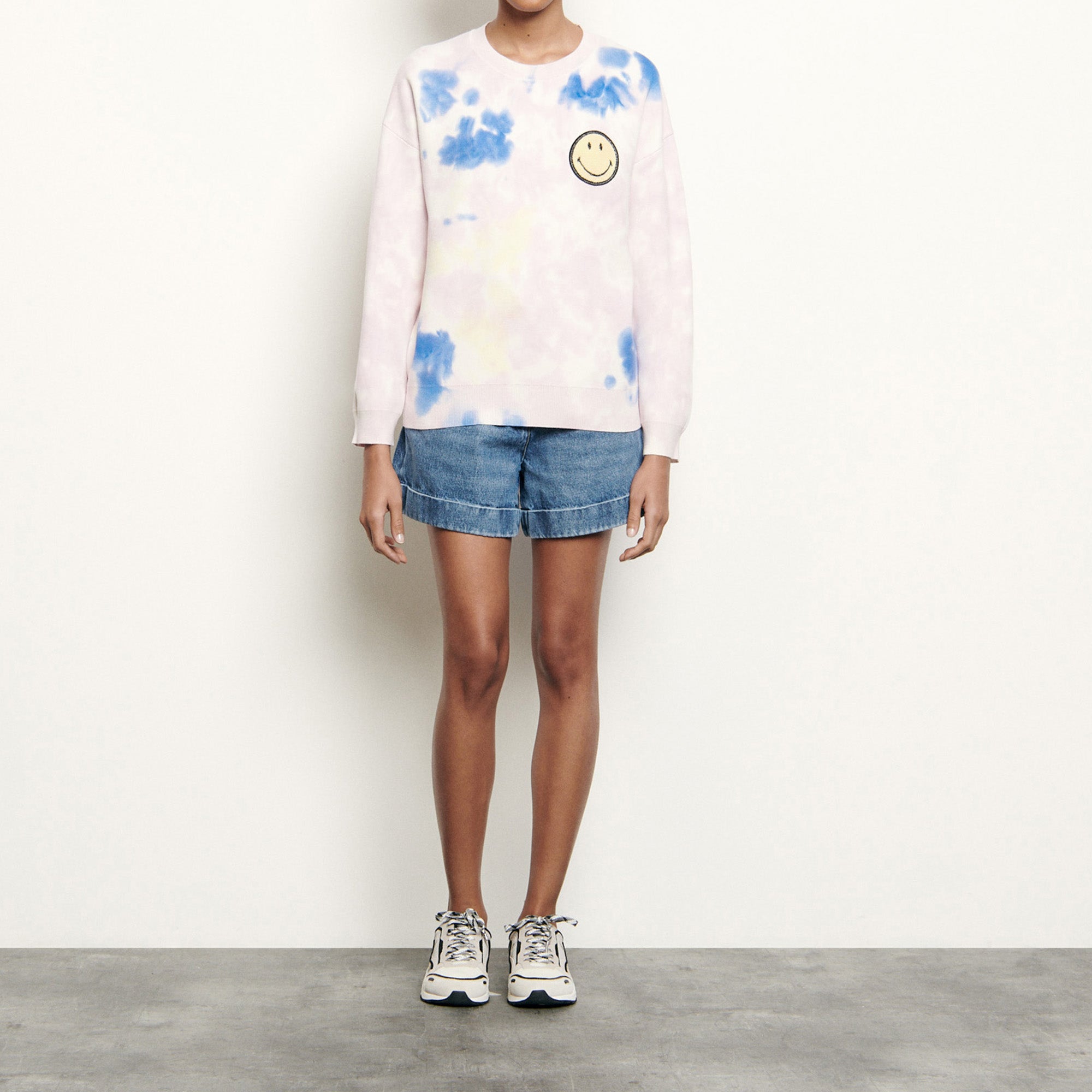 Pull tie and dye avec broderie smiley Sandro seconde main