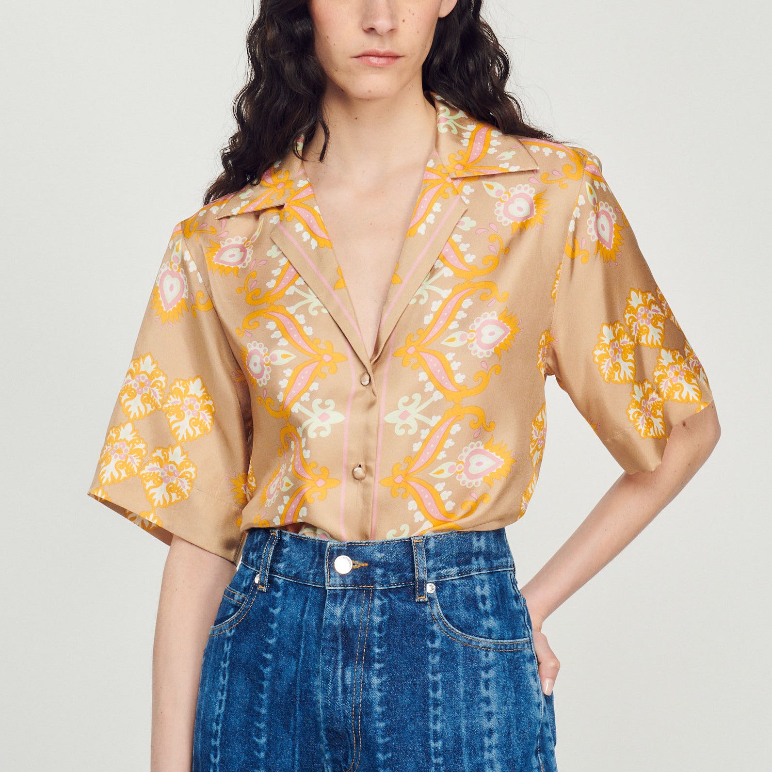 Chemise en soie imprimée Sandro seconde main