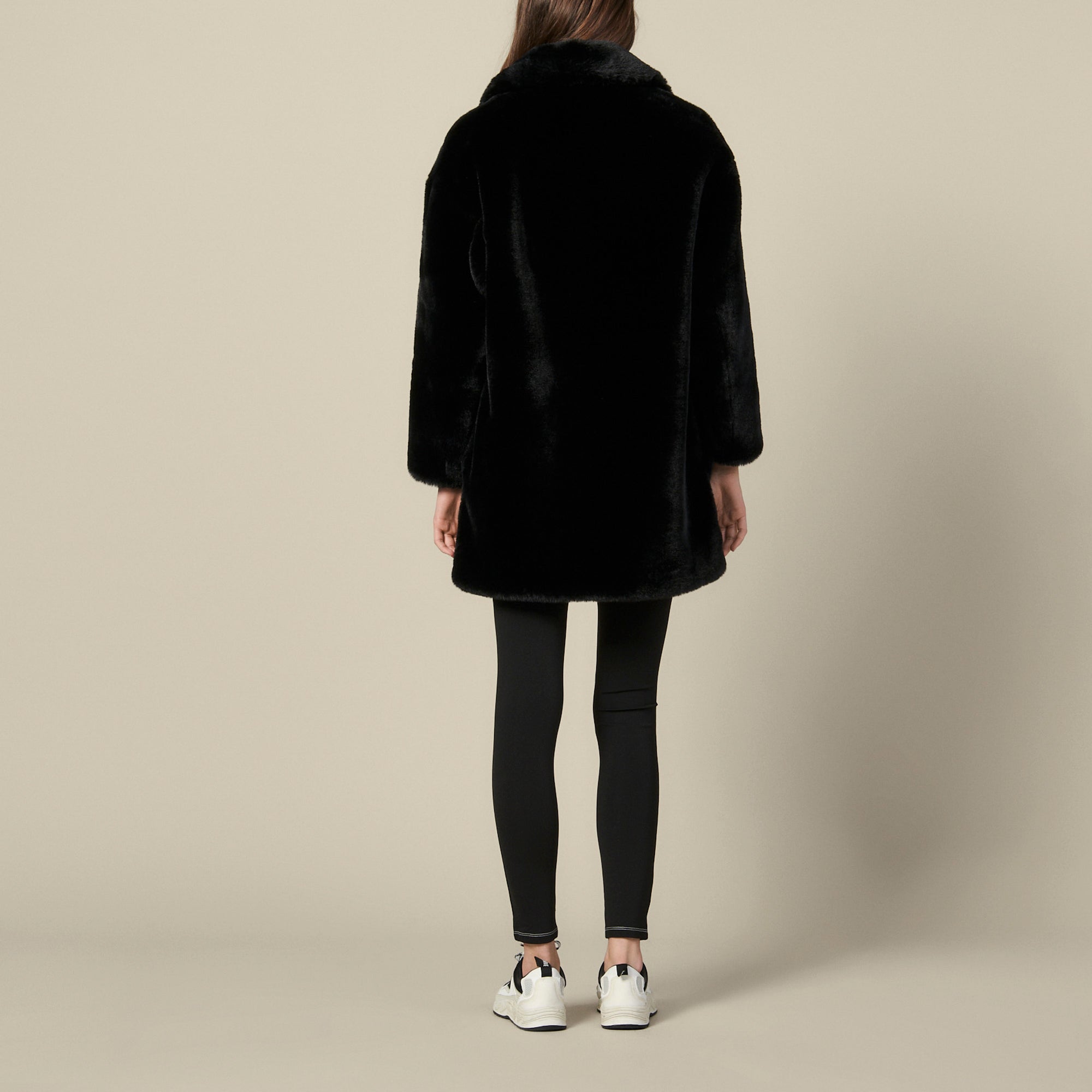 Manteau en fausse fourrure Sandro seconde main