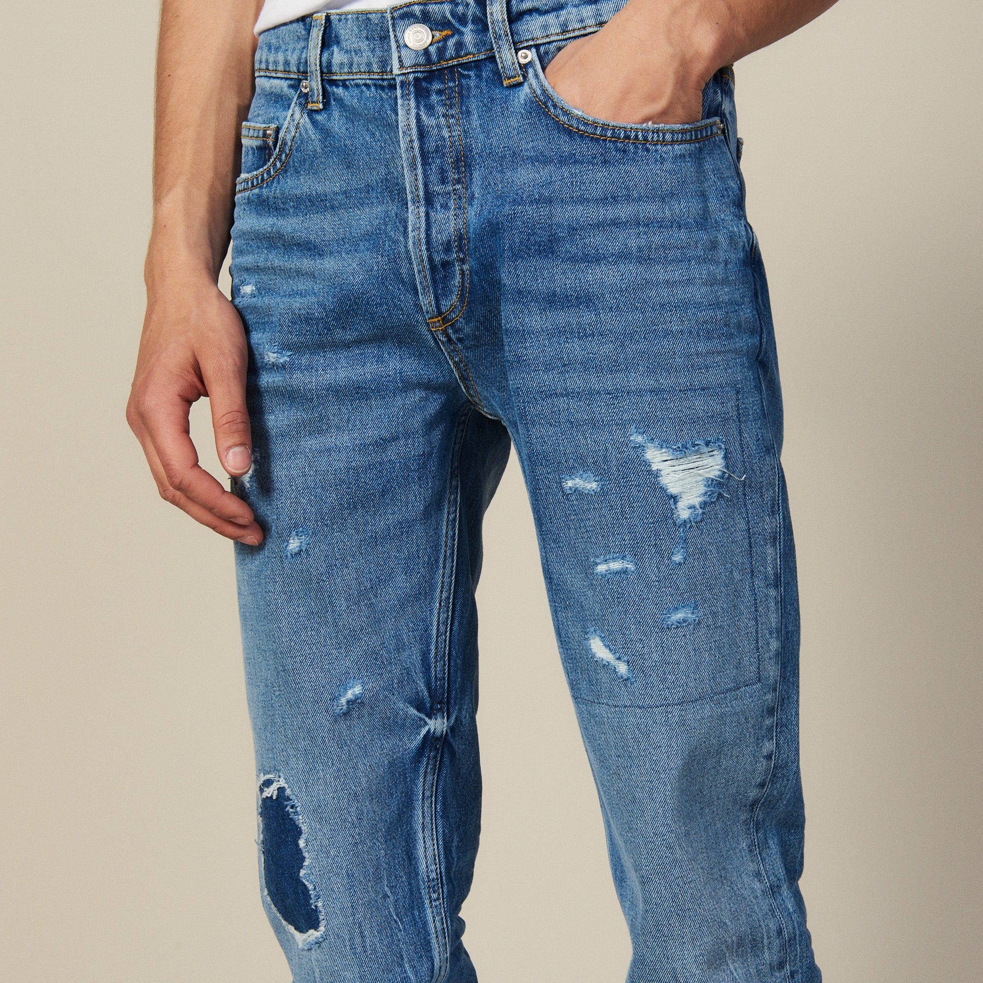 Jean slim destroy en coton Sandro seconde main