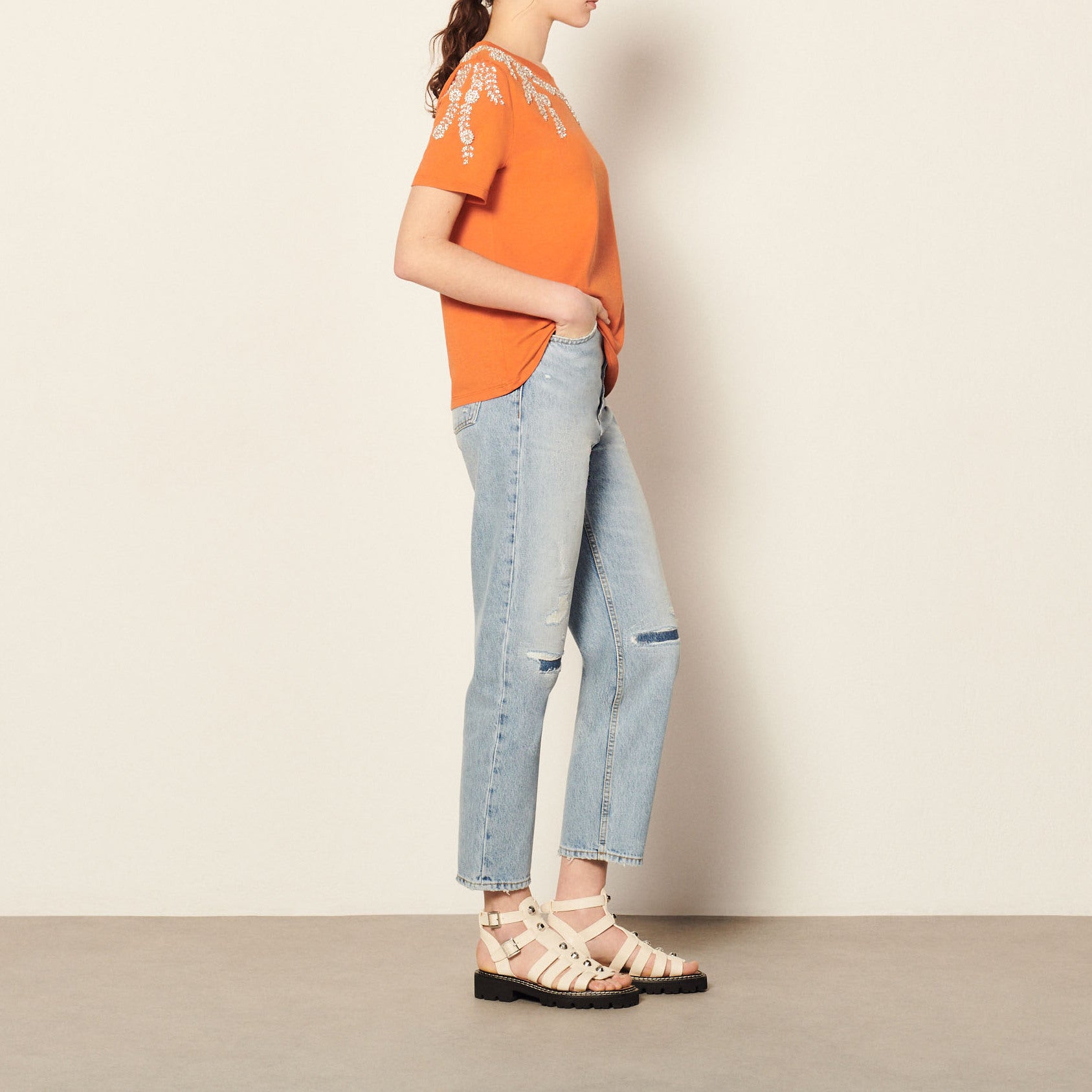 T-shirt orné de broderies et strass Sandro seconde main