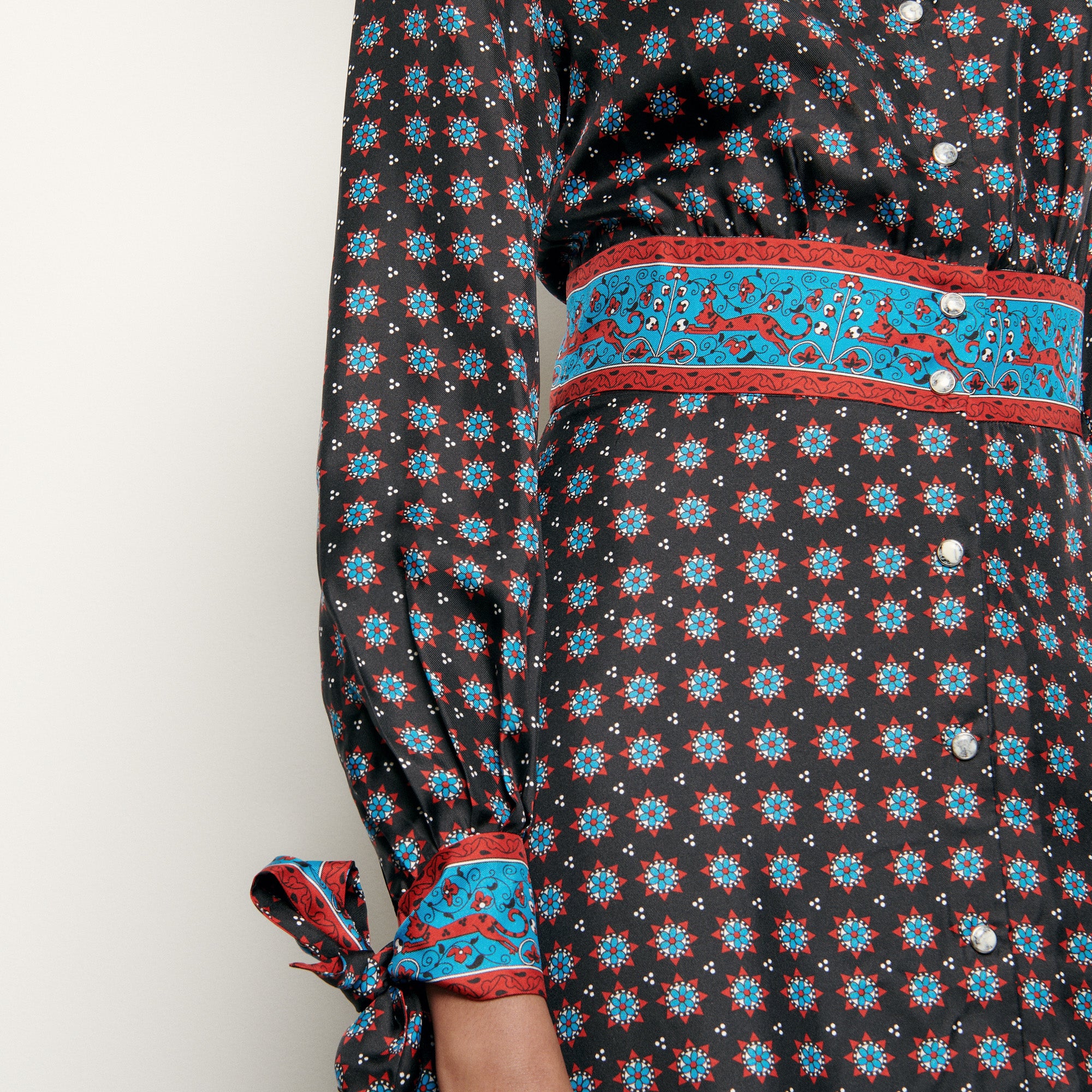 Robe longue en soie imprimée Sandro seconde main