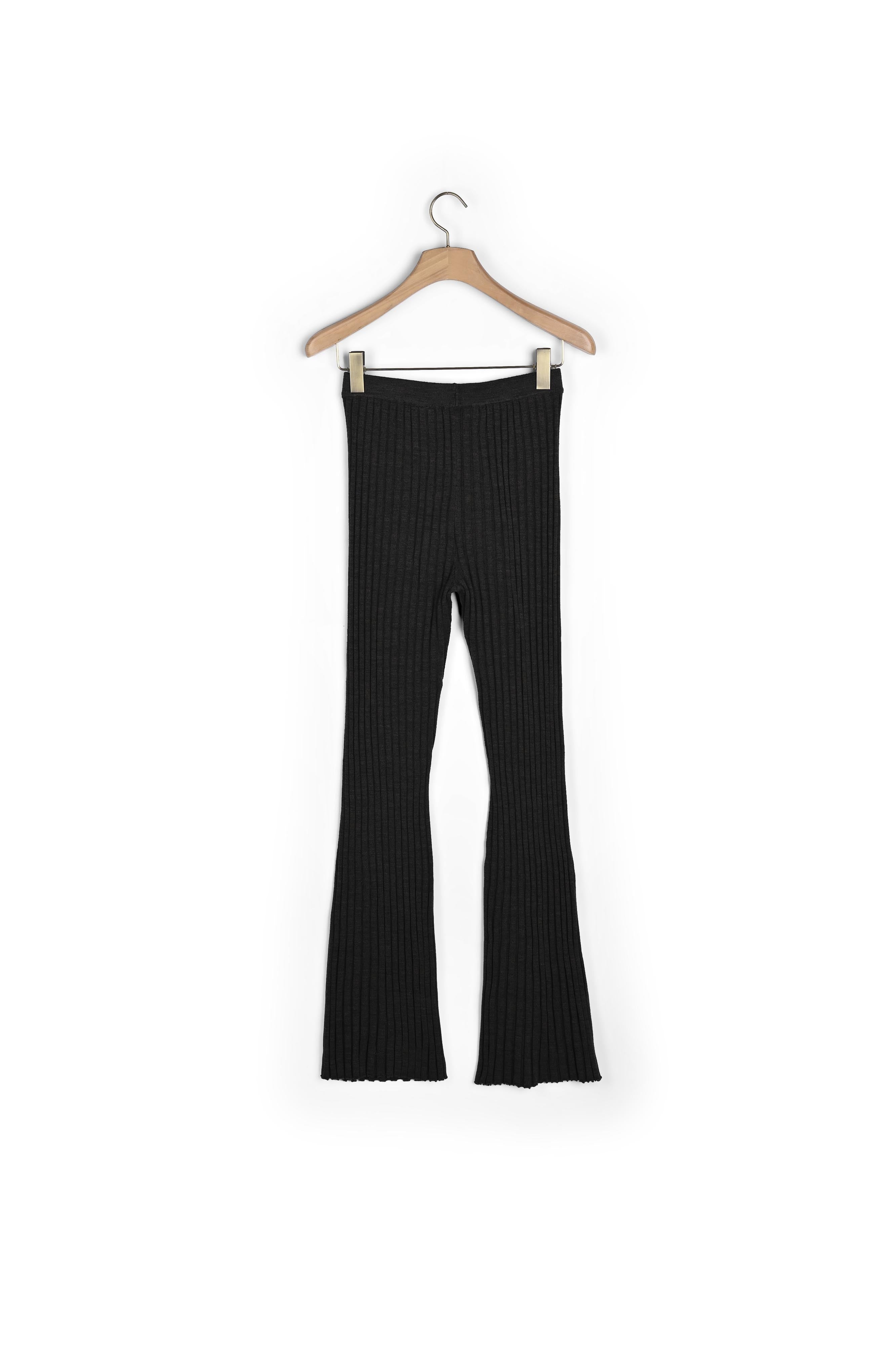 Pantalon en Maille côtelée Sandro seconde main