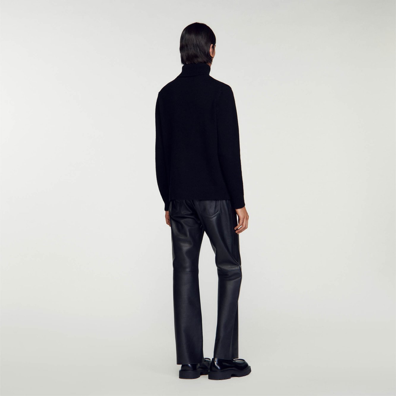 Pull Noir Sandro seconde main