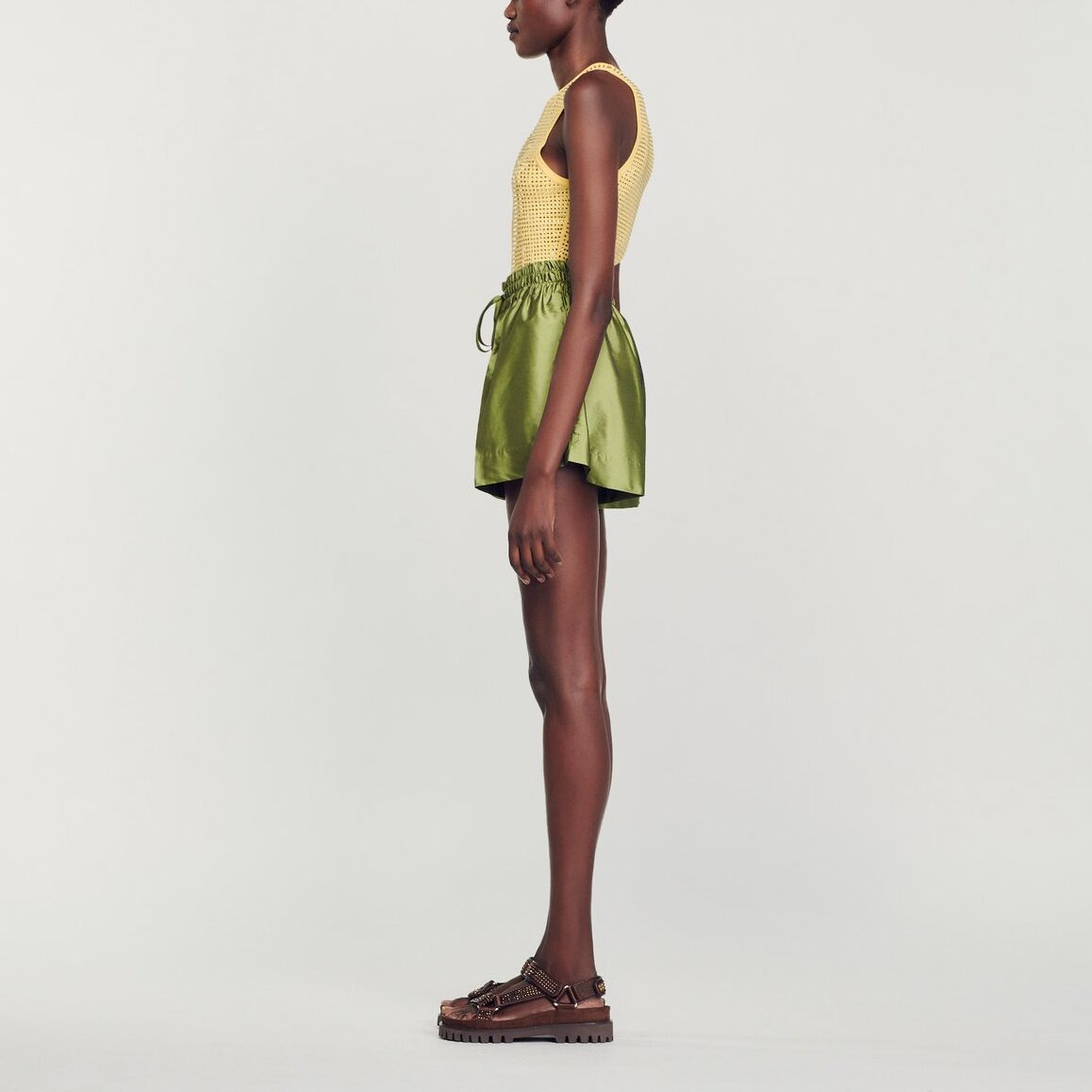 Short satiné Sandro seconde main