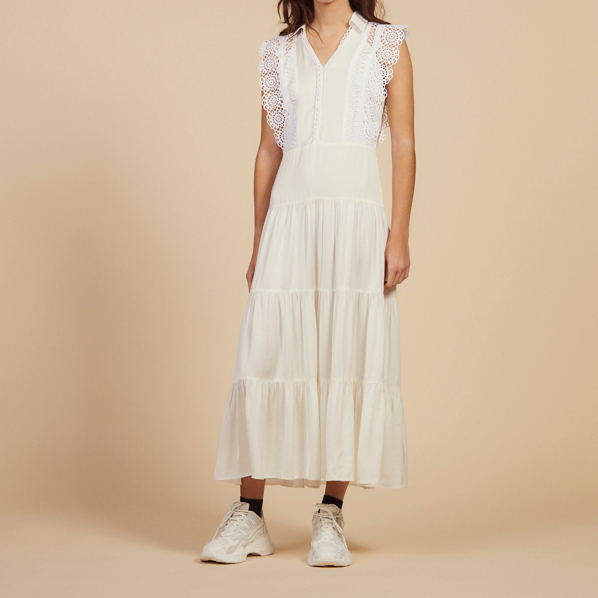 Robe midi ornée de galons de dentelle Sandro seconde main