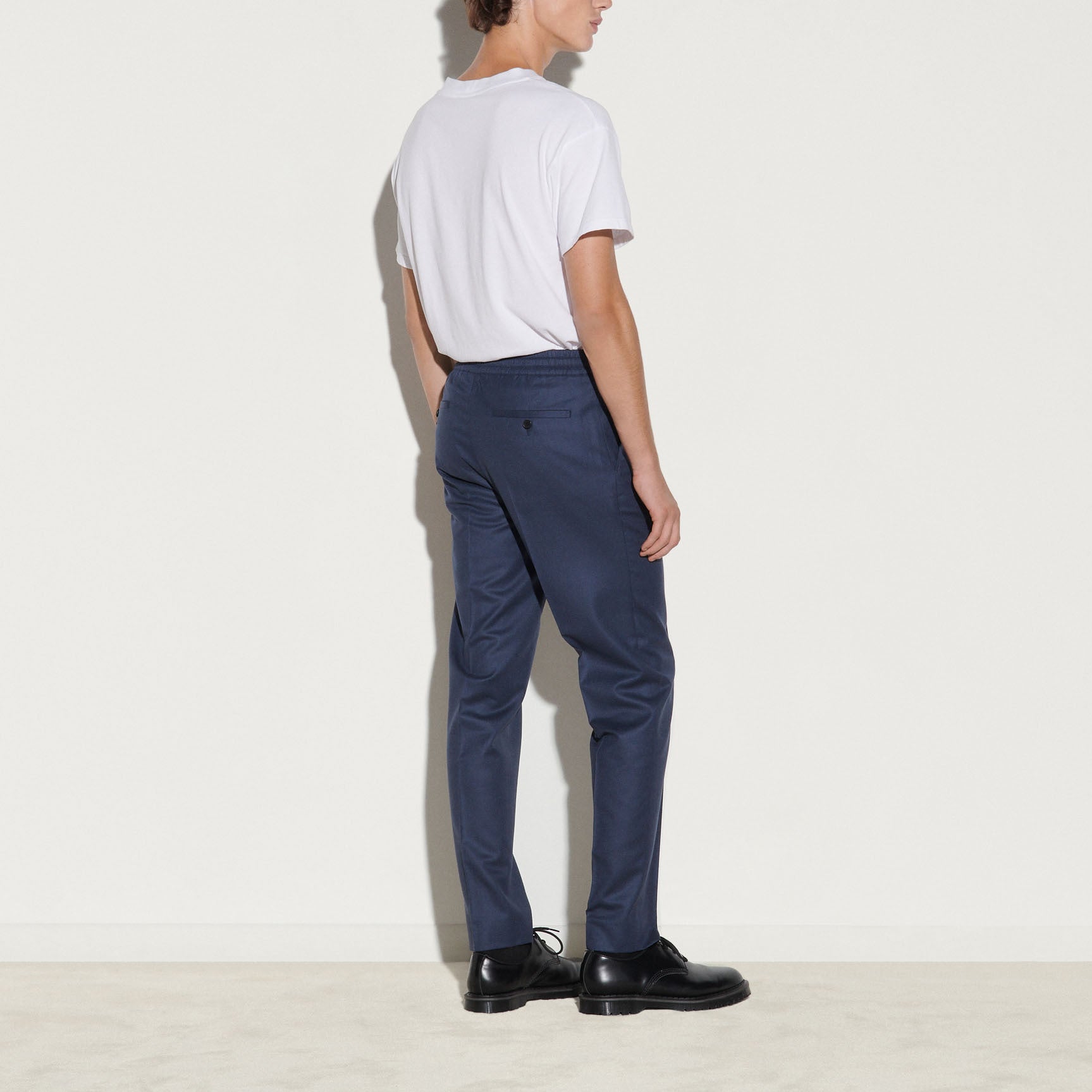 Pantalon en flanelle Sandro seconde main