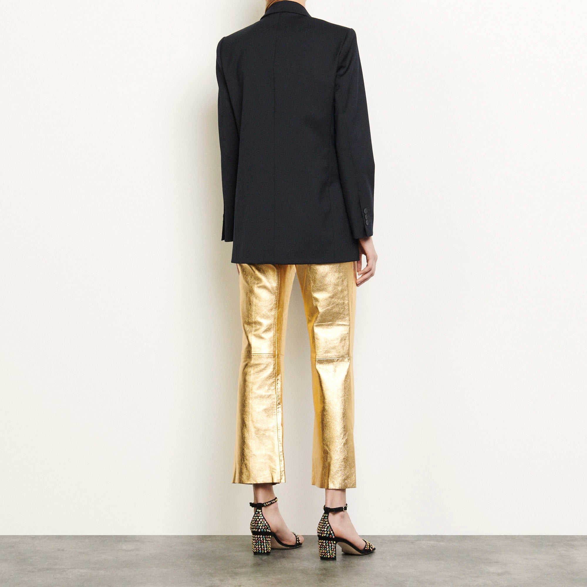 Veste tailleur ornée de patchs bijoux Sandro seconde main