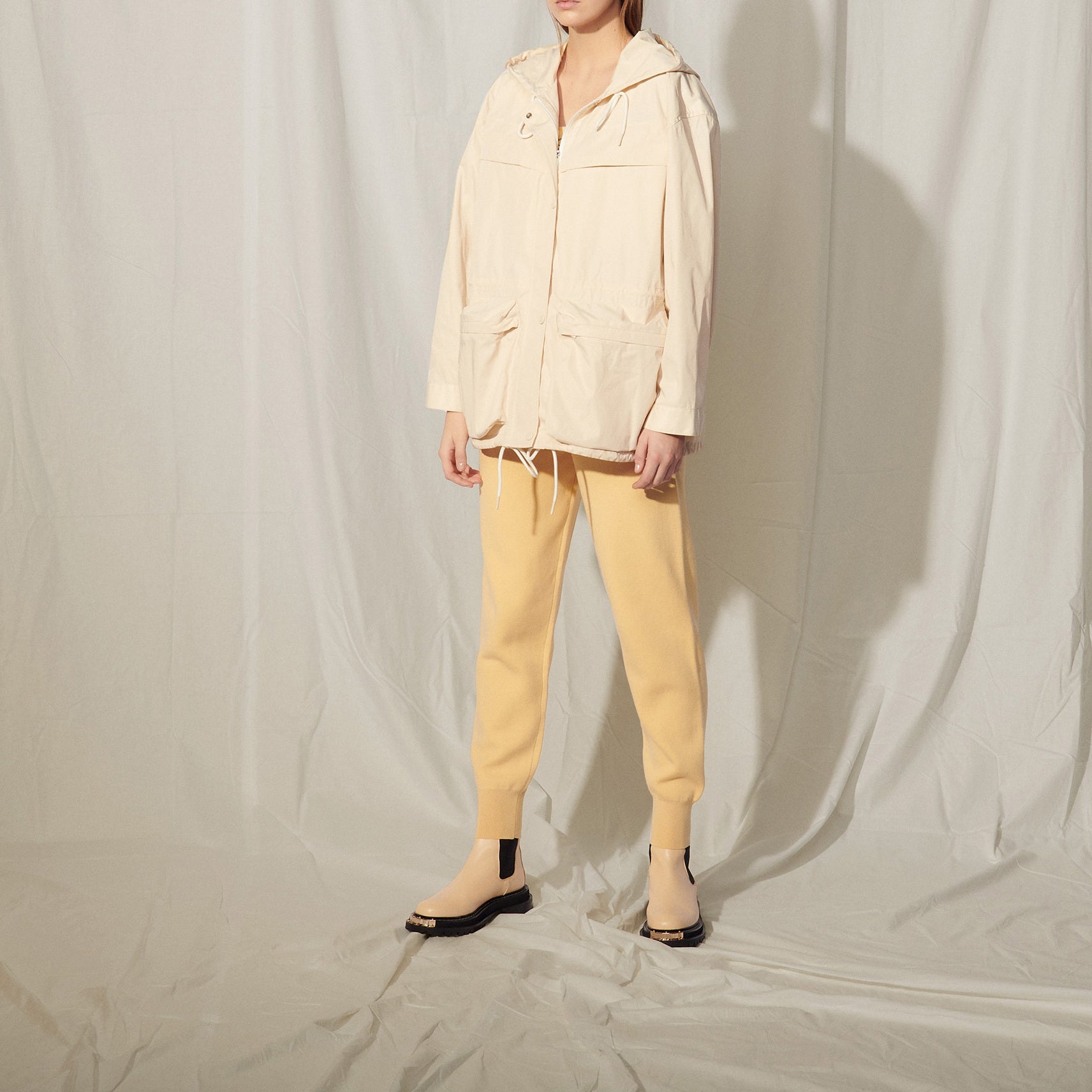 Blouson en nylon à capuche Sandro seconde main