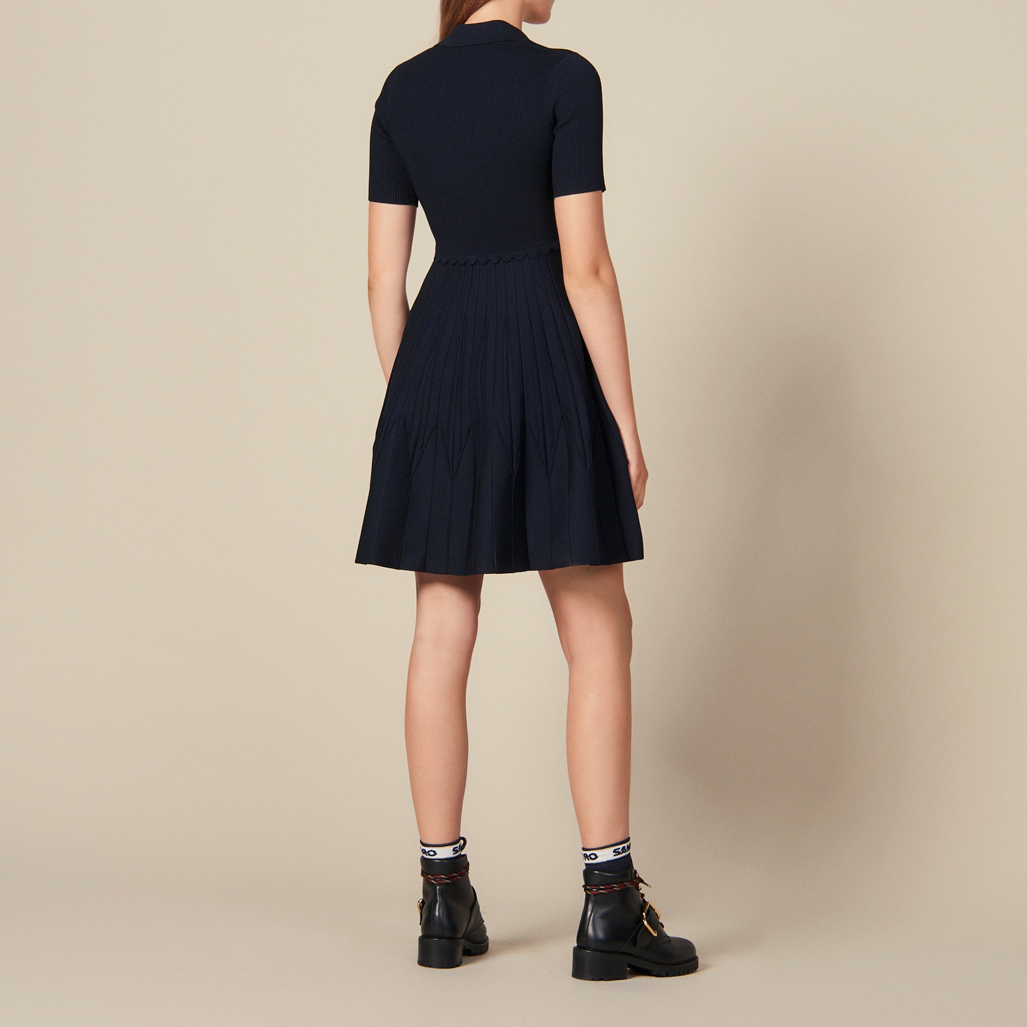 Robe en Maille avec col Chemise Sandro seconde main