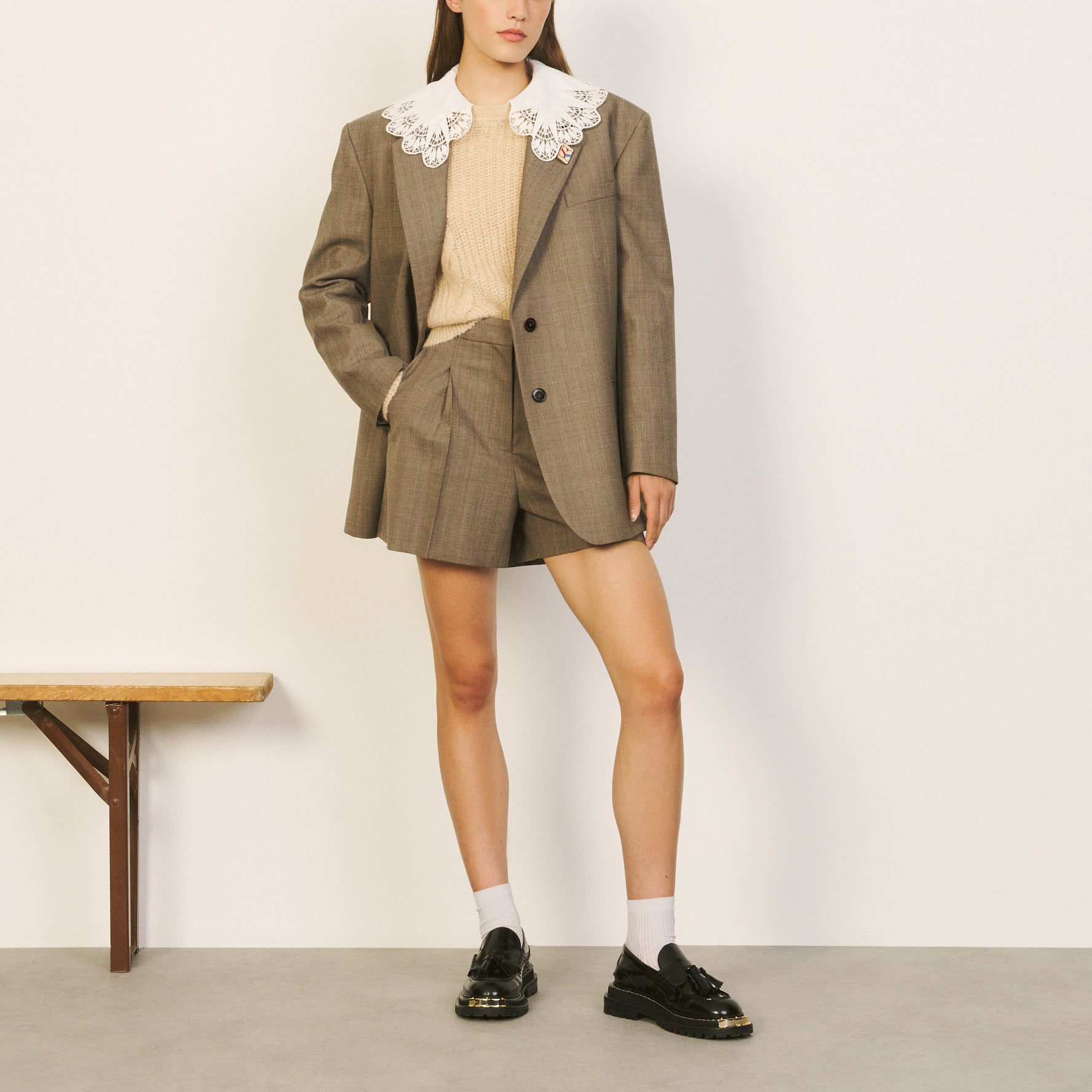 Pull court à grand col brodé Sandro seconde main