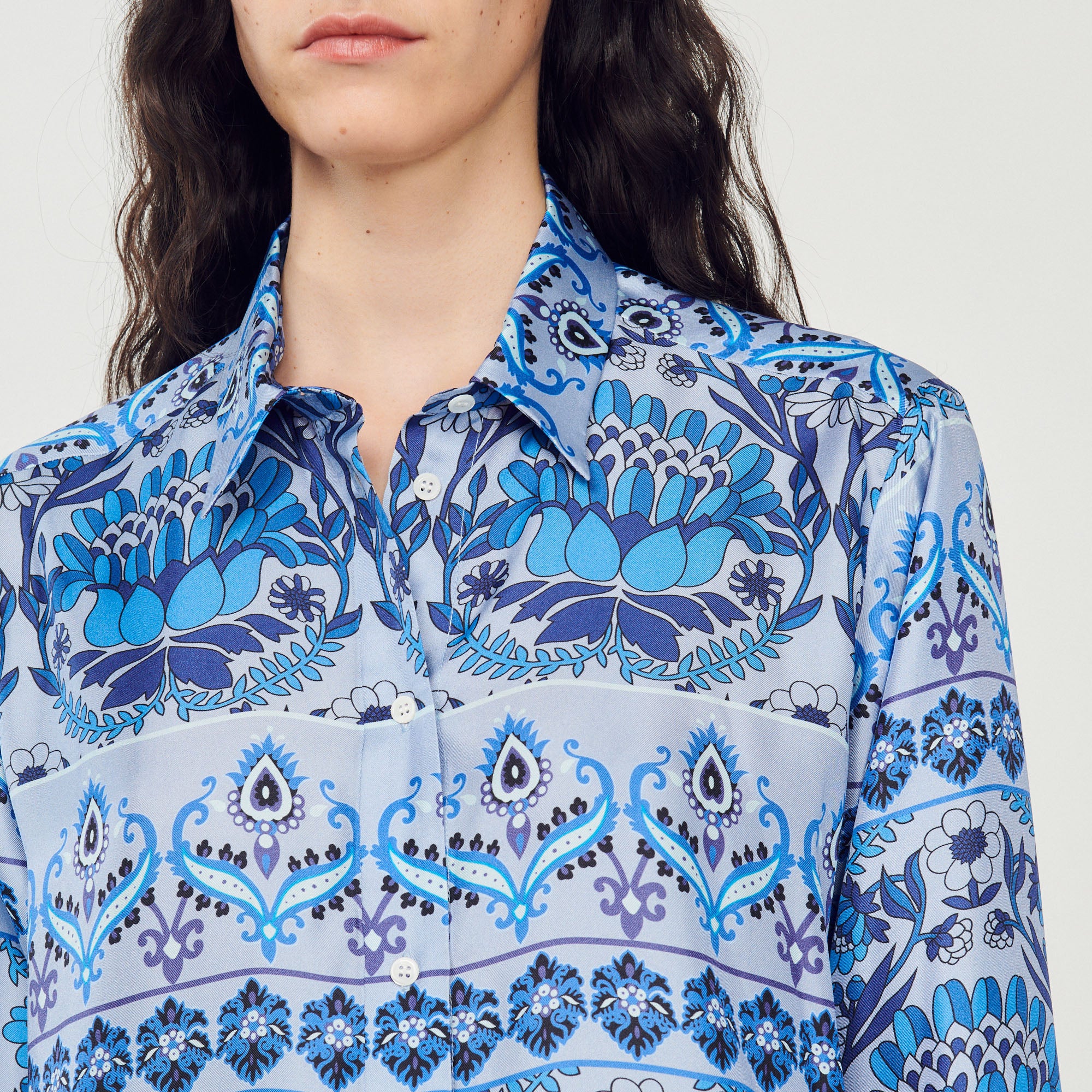 Chemise en soie imprimée Sandro seconde main