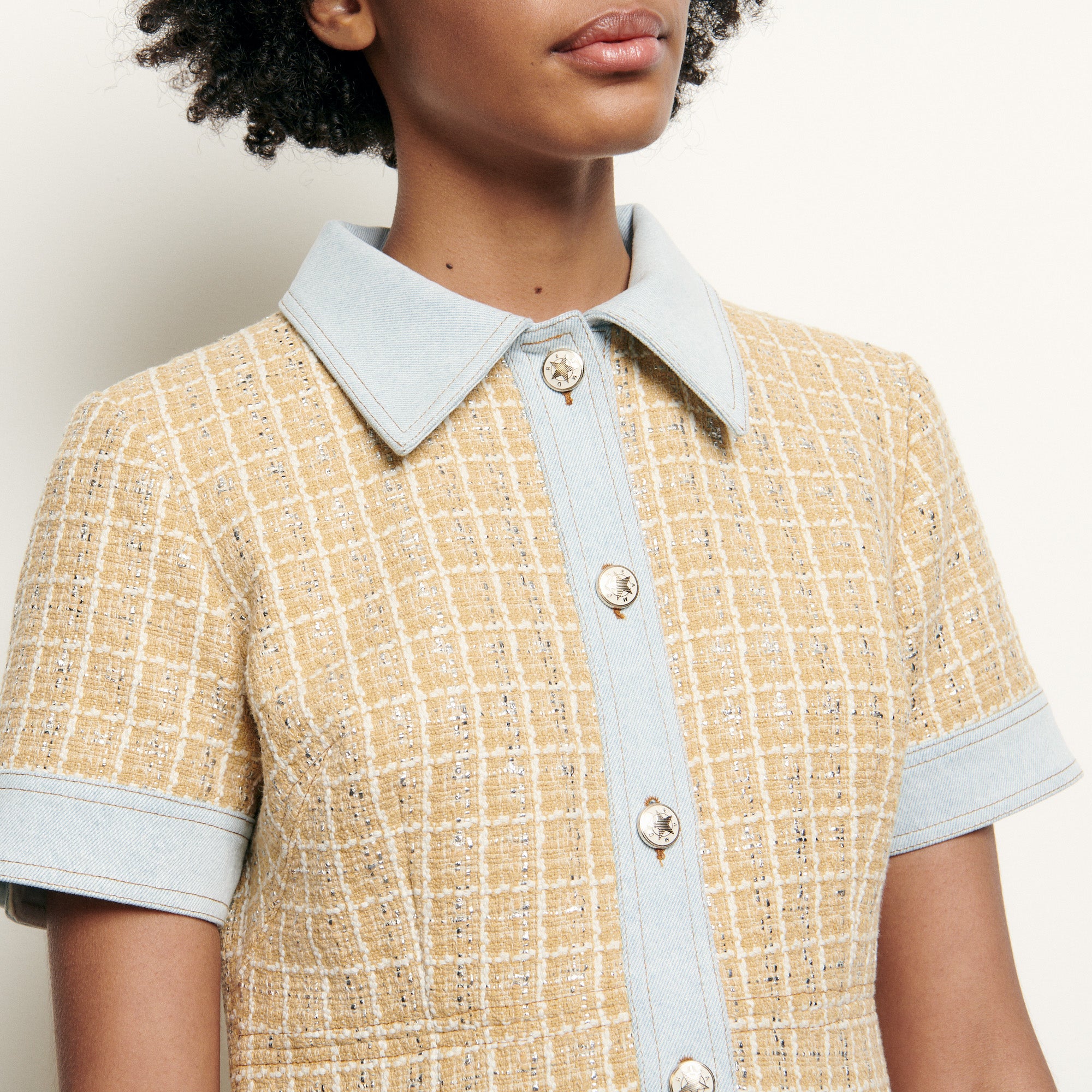 Robe en tweed fantaisie et Jean Sandro seconde main