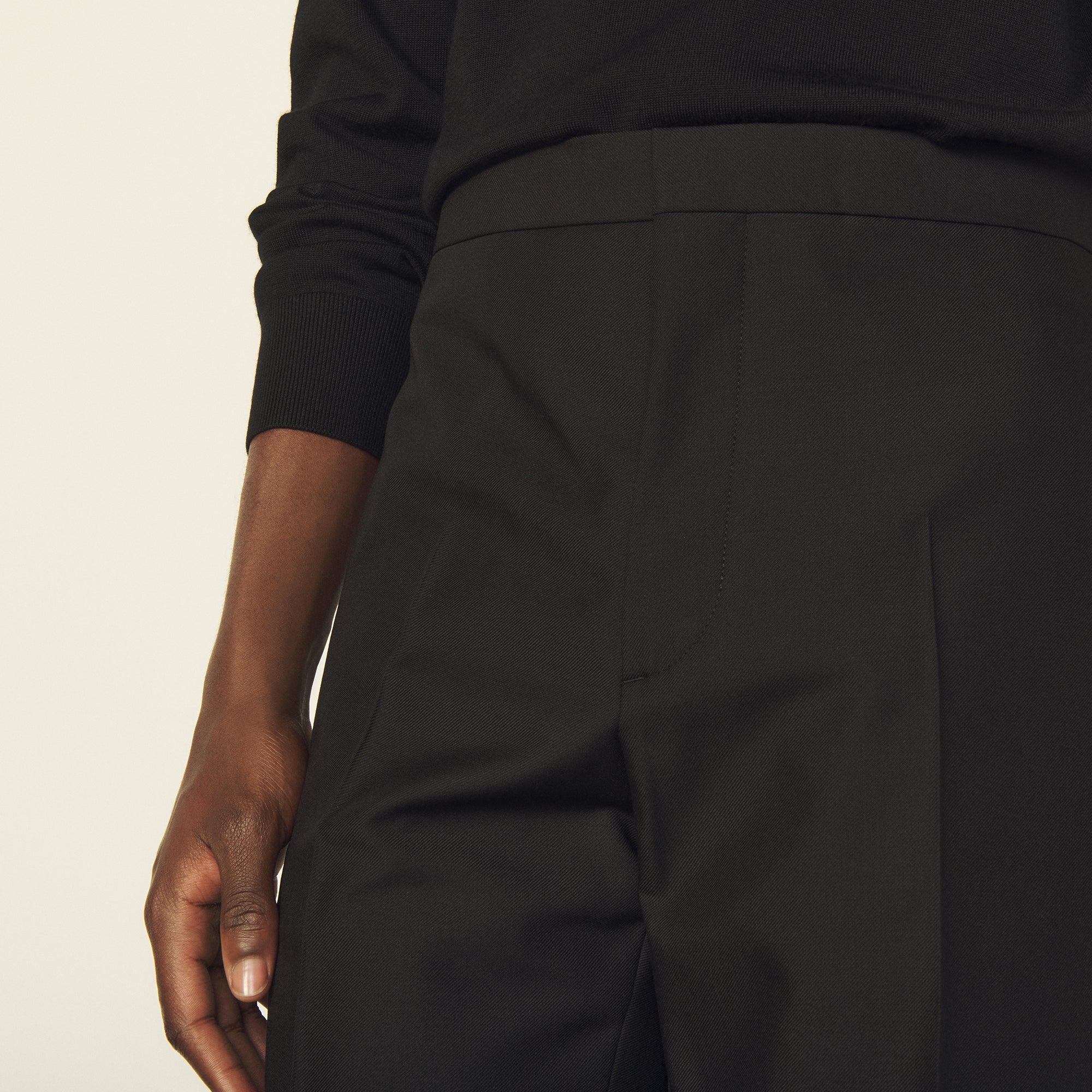 Pantalon classique en laine vierge Sandro seconde main