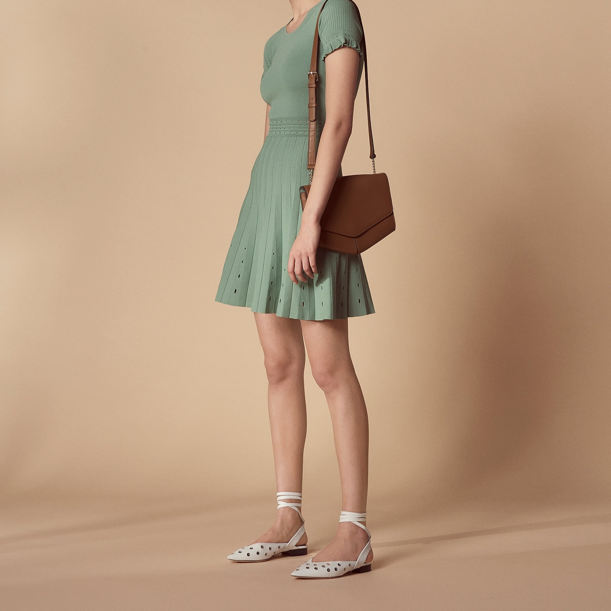 Robe en maille avec jeux de découpes Sandro seconde main