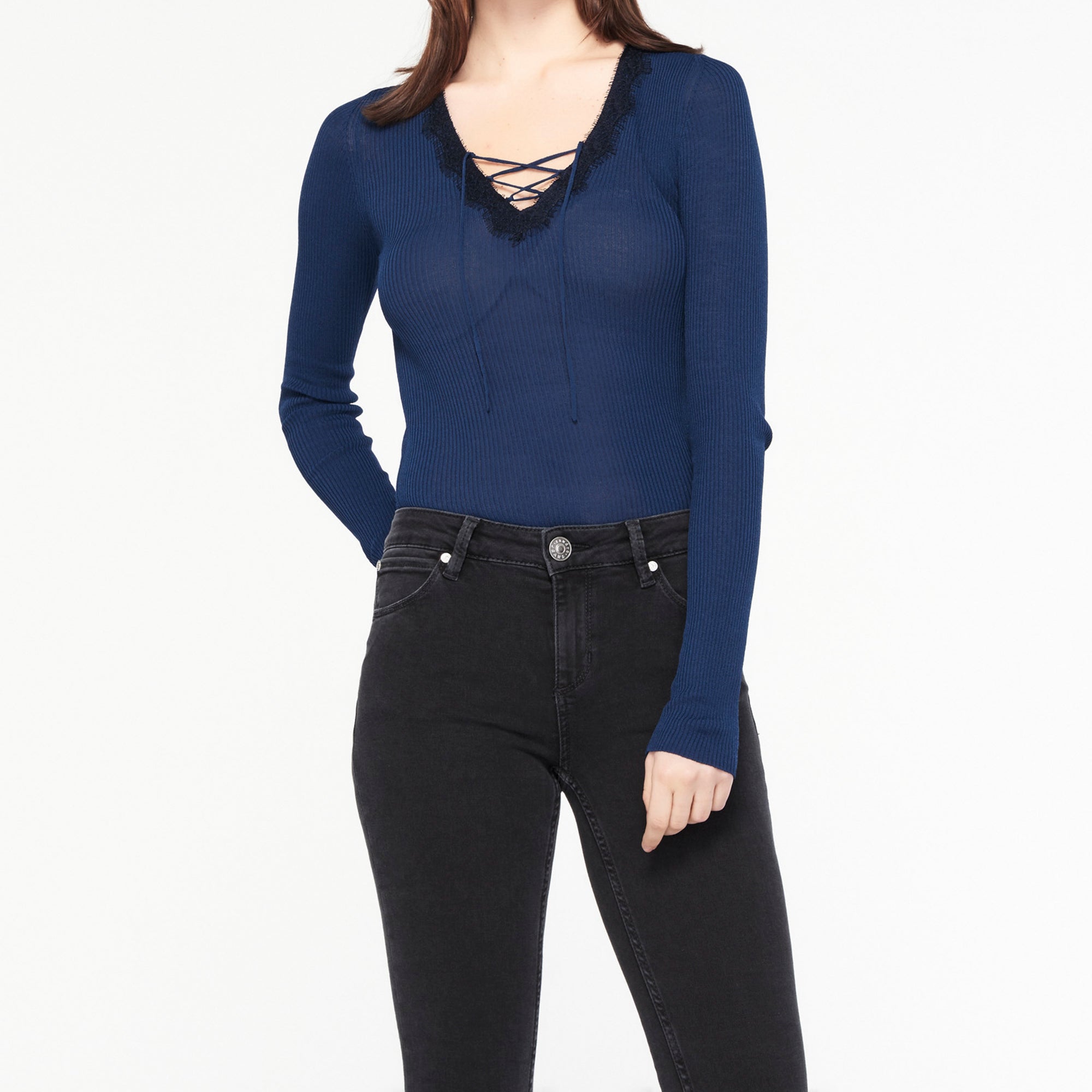 Pull fin à lacet et dentelle Sandro seconde main