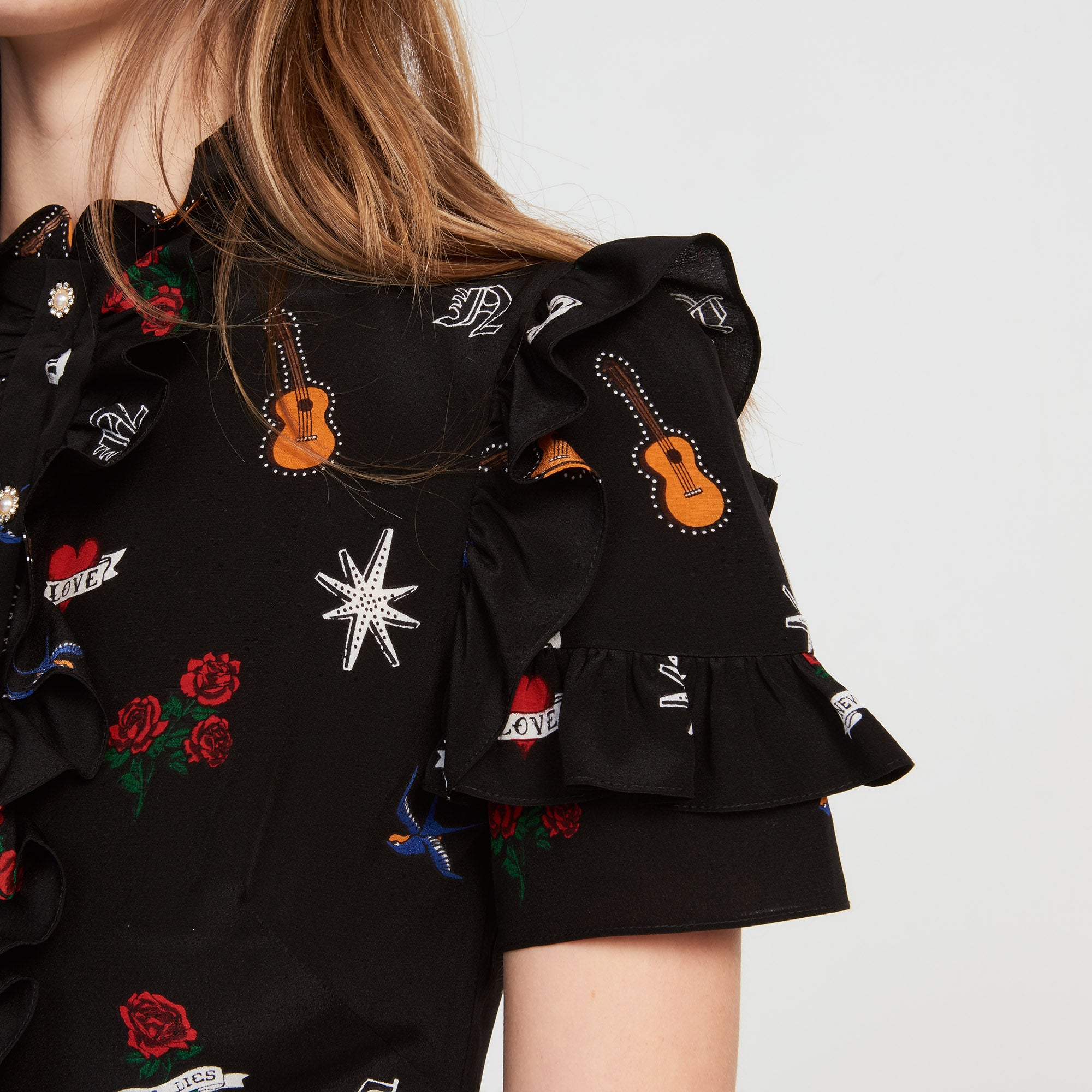 Robe en soie imprimée boutons strassés Sandro seconde main